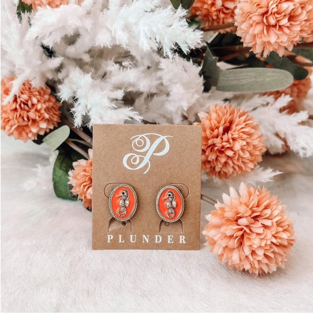 Plunder Gold Seahorse Earrings (NIP)